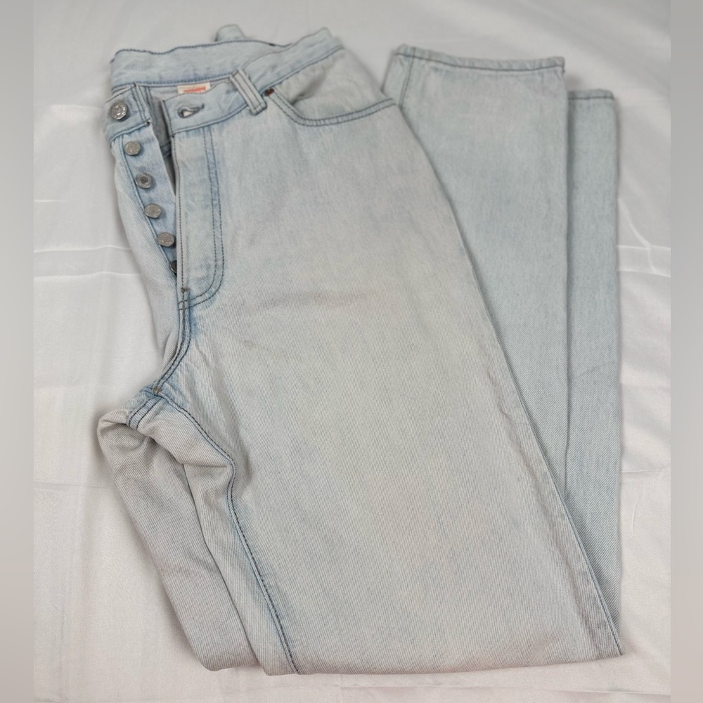 Vintage Levi’s Made in USA Light Wash High Rise Tapered Mom Jeans 29x31
